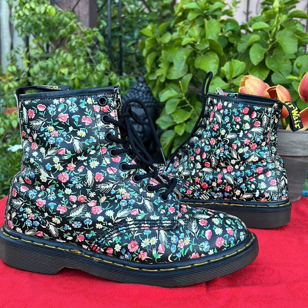 🏴󠁧󠁢󠁥󠁮󠁧󠁿 Dr. Martens Vintage MIE Y2K Floral 🌺 Combat Boots UK 6 - Picture 3 of 17